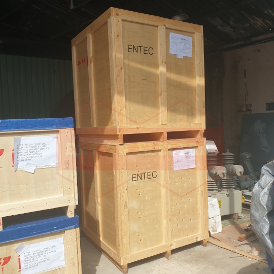 Recloser 27kV 800A 16kA/3s - Hiệu Entec Korea