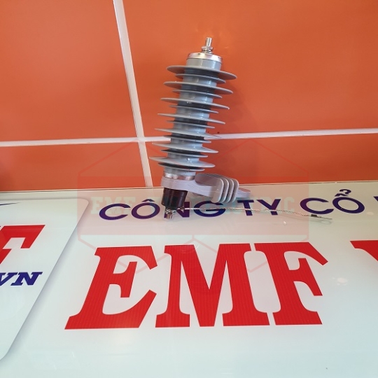 Chống sét van 21 KV 10kA - Hiệu Sarah