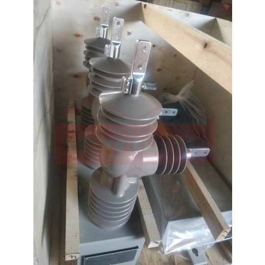 Recloser 27kV 800A 16kA/3s - Hiệu Joongwon